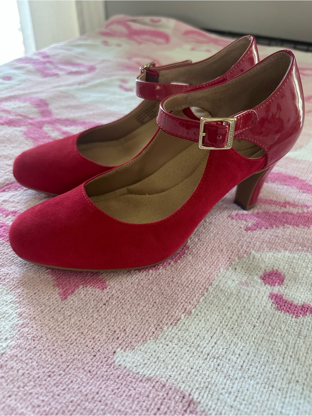 Giani Bernini Red Mary Jane Heels with Patent Strap